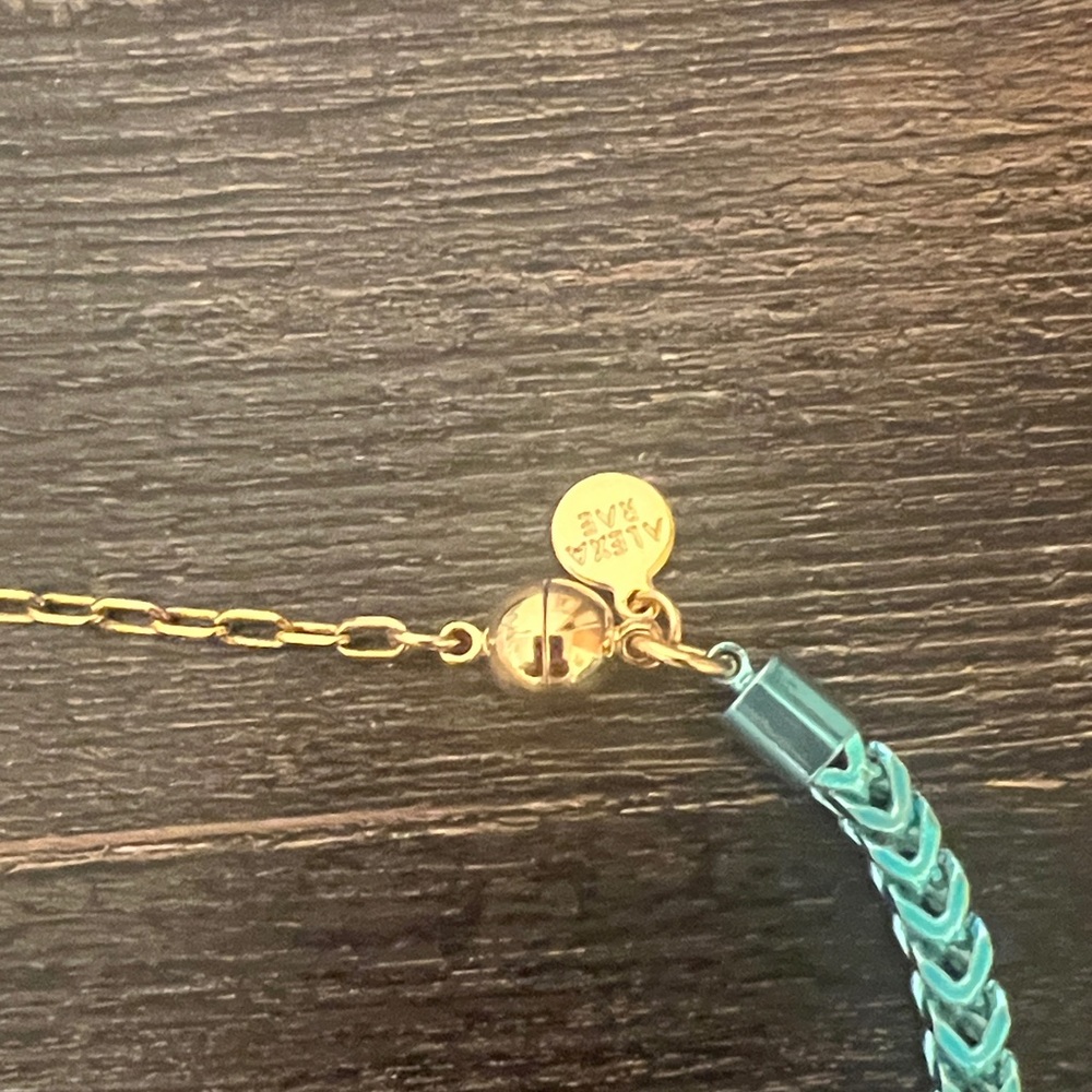 Metallic Key West Blue Necklace Set - Picture 5 of 10